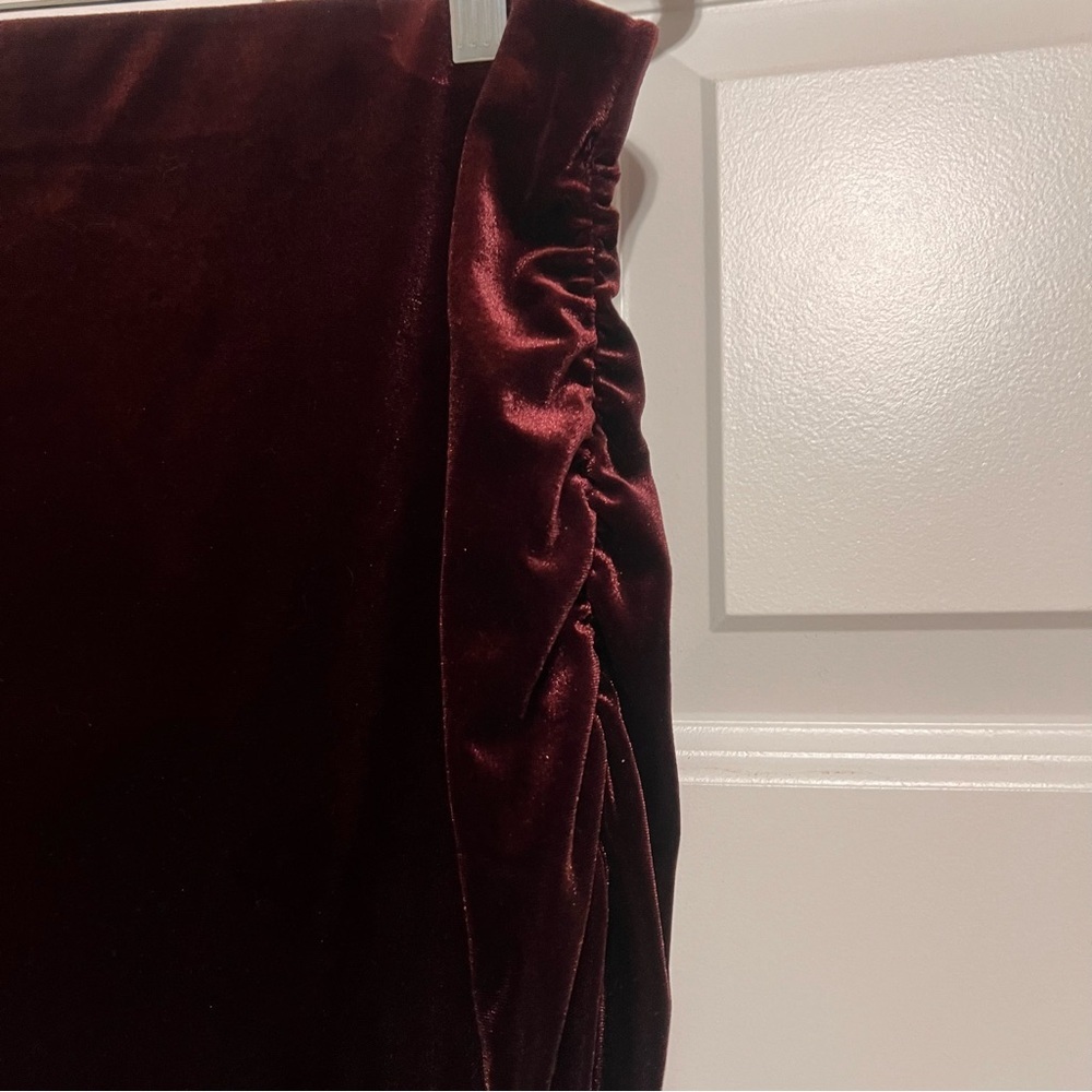 Old Navy Burgundy Skirt Set - Picture 10 of 13